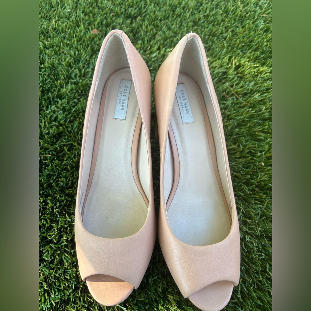 Cole Haan Women's leather and manmade size 7